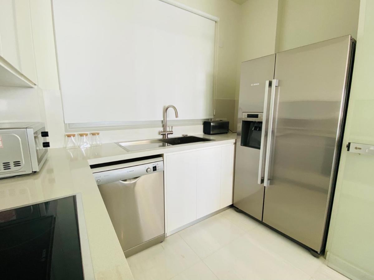 Coral Bay Beach Villa Paphos 外观 照片
