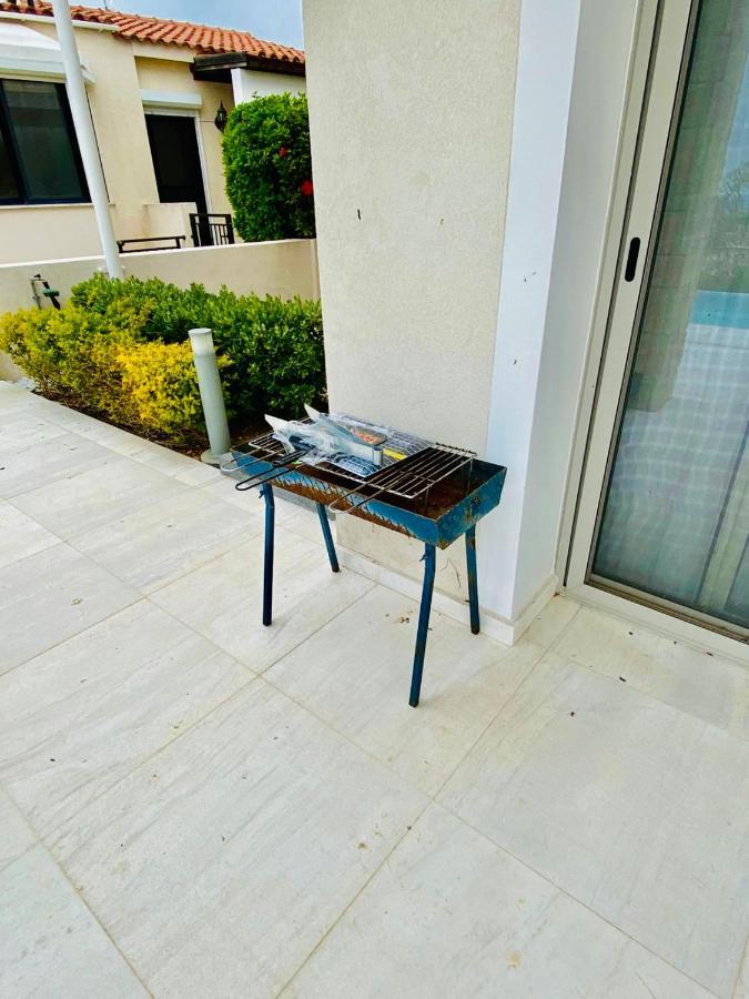 Coral Bay Beach Villa Paphos 外观 照片